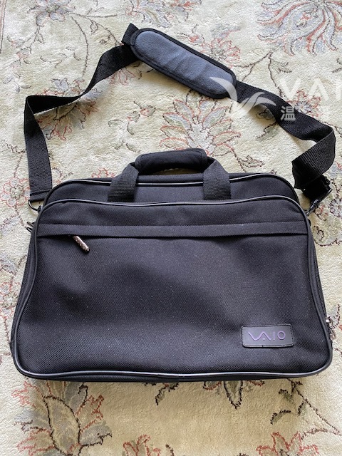 240405211315_Computer Bag 1.jpg